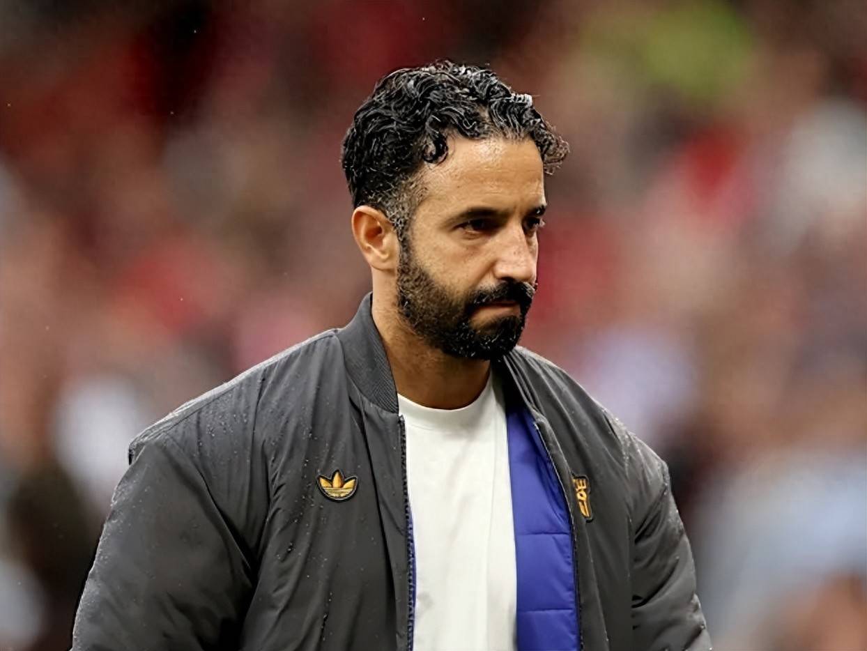 开云体育关于清晨体能课后；曼联内部沟通备战NBA总决赛；更衣室稳定；资深球员宣示担当的信息